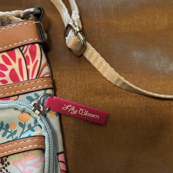 Lily Bloom Colorful Floral Crossbody Bag - Picture 6 of 6